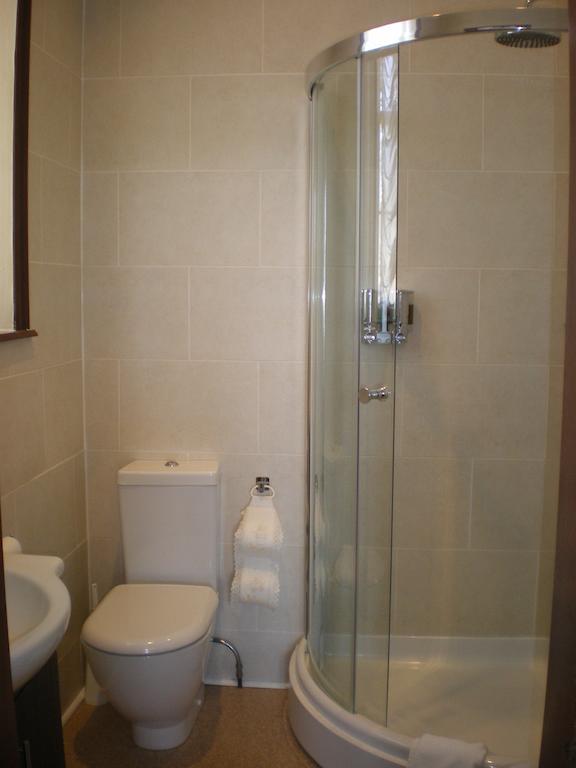 Langley Bank Guest House 艾尔 客房 照片