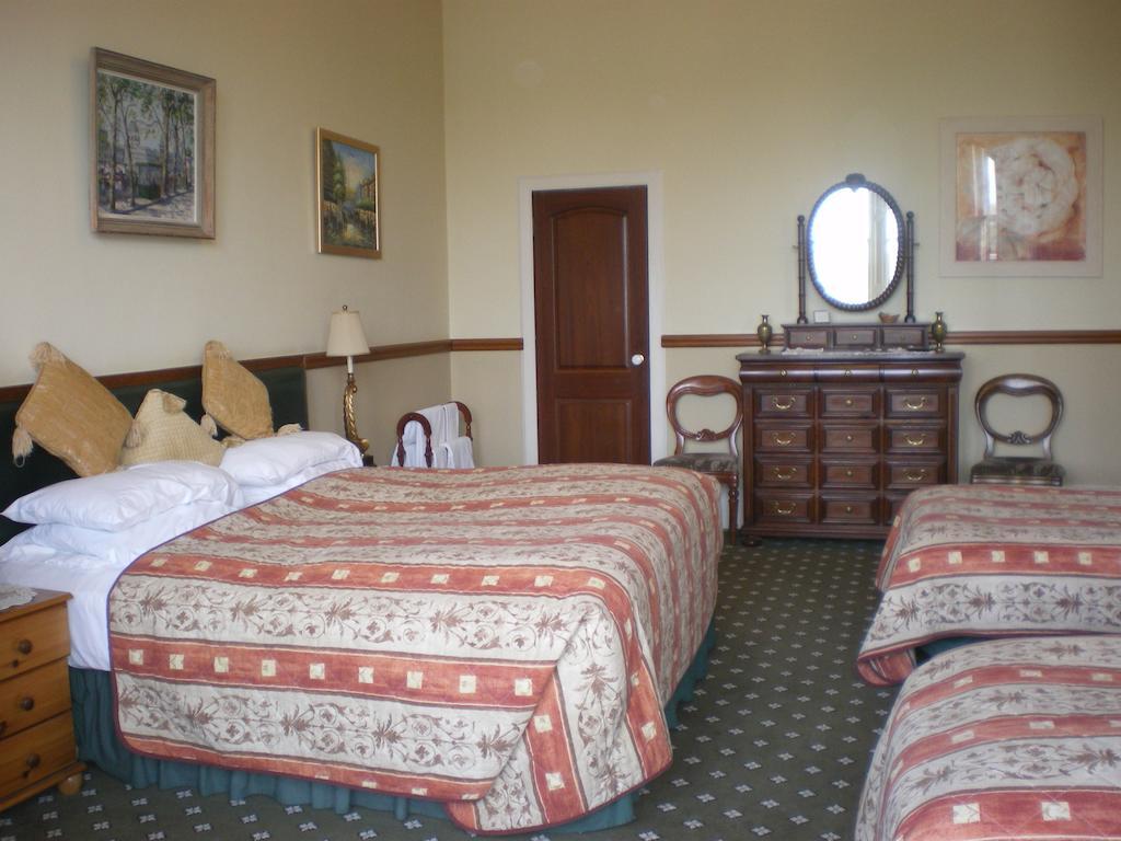 Langley Bank Guest House 艾尔 客房 照片