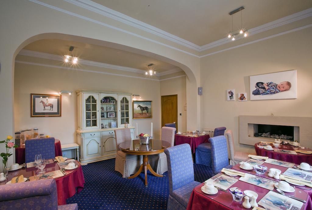 Langley Bank Guest House 艾尔 外观 照片