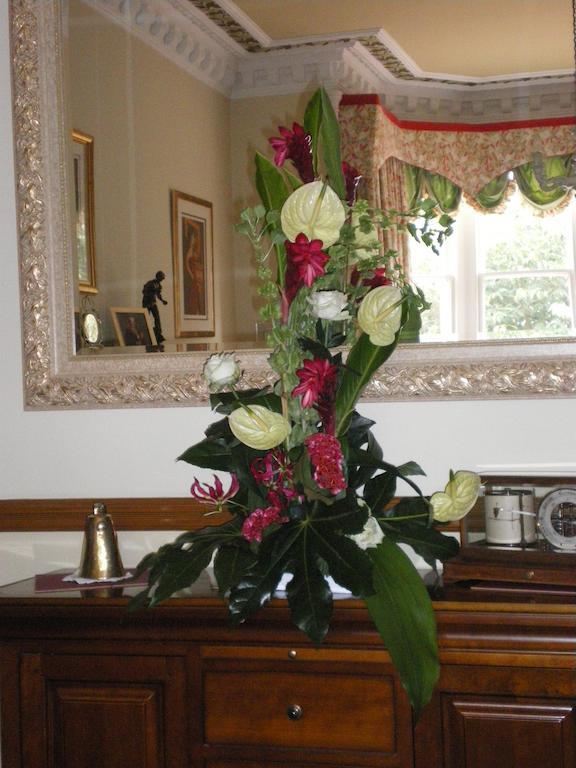 Langley Bank Guest House 艾尔 外观 照片