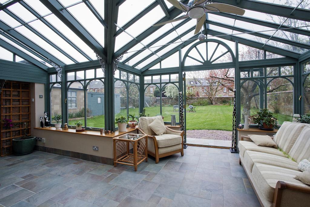 Langley Bank Guest House 艾尔 外观 照片