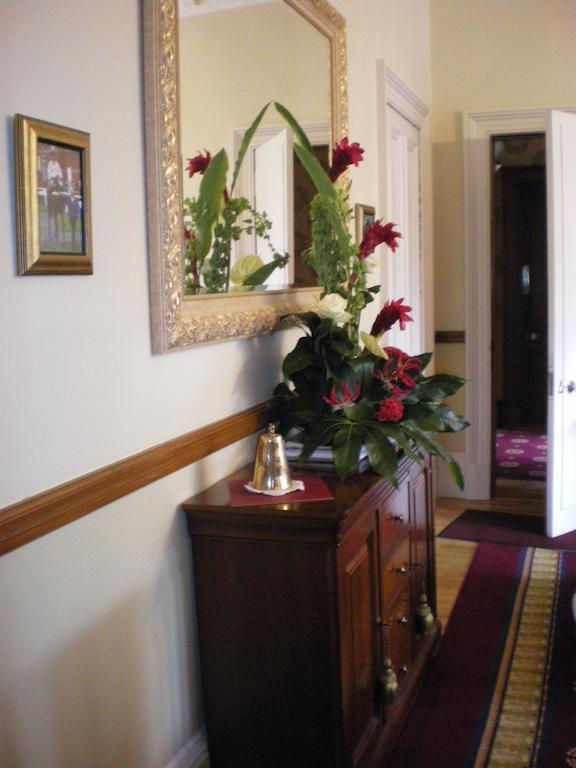 Langley Bank Guest House 艾尔 外观 照片